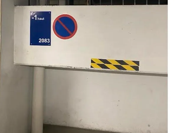 Place parking-1 Dramont