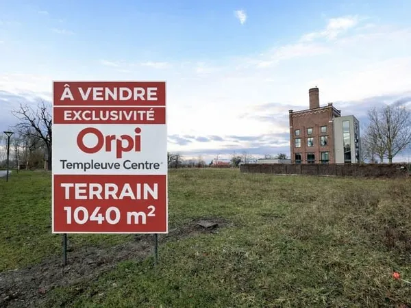 Terrain 1040 m²