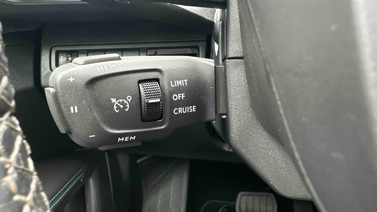 Peugeot 3008 Puretech 130ch S&amp;S EAT8 — photo 32