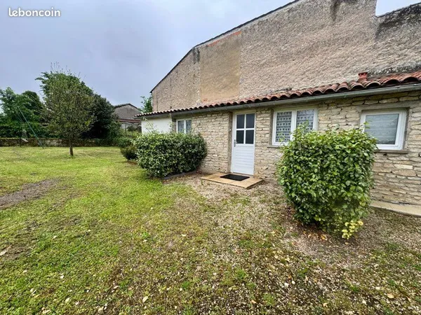 T1 Bis meublé à Anglade
