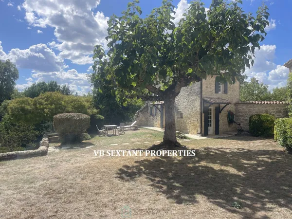 Maison avec dépendances 7 pièces 287 m²