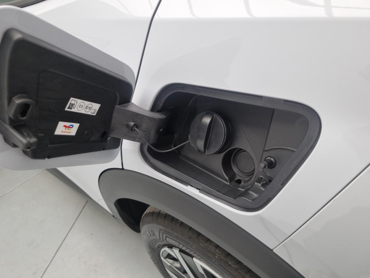Peugeot 2008 100 s&s bvm6 style — photo 17