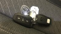 Peugeot 2008 1.2 PureTech 130ch S&S Allure EAT8 — photo 16