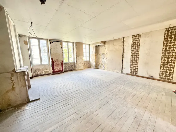 Appartement 3 pièces 80m2 - Bordeaux Gambetta / Pey Berland - à rénover