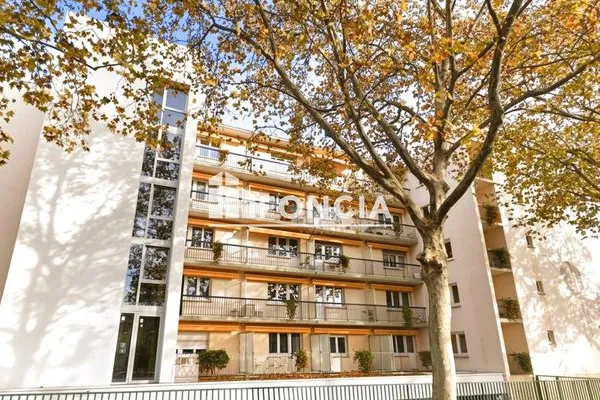 Studio 1 pièce 25 m²