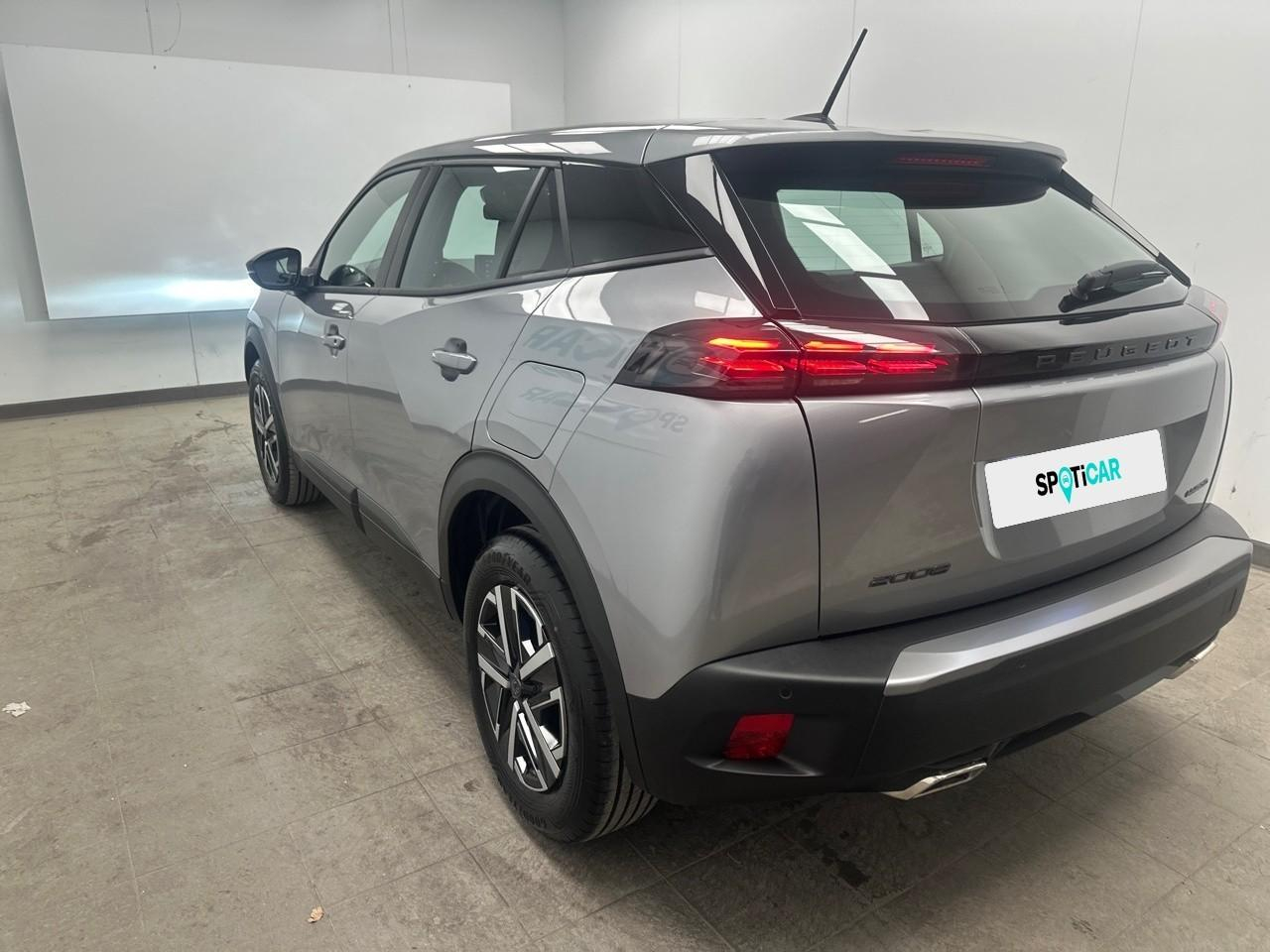 Peugeot 2008 hybrid 145 ch e-dcs6 style — photo 7