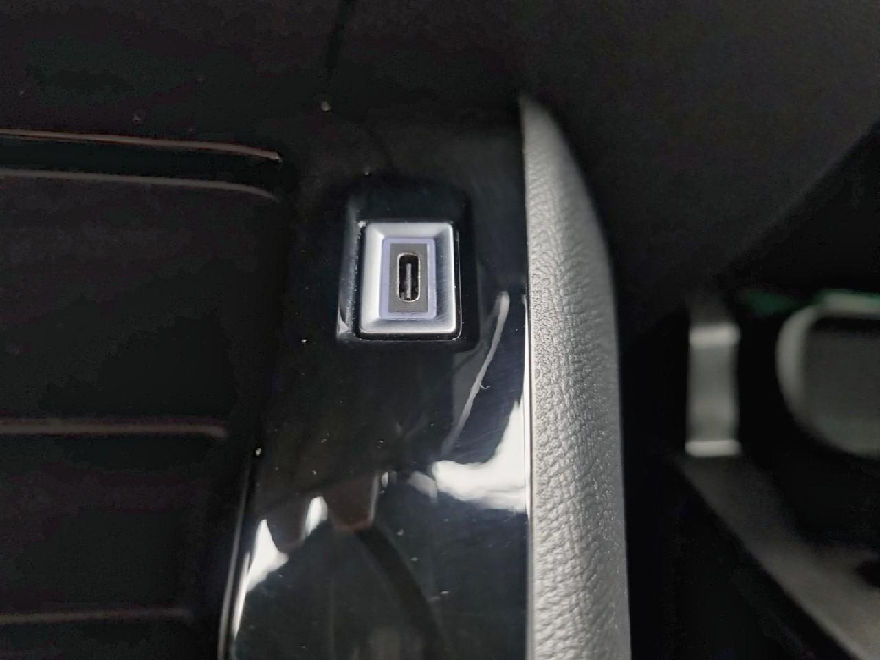 Peugeot 2008 100 s&s bvm6 style — photo 30