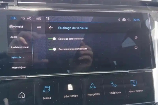 Peugeot 308 hybrid 145 e-dcs6 — photo 28