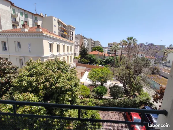Studio Nice quartier bourgeois proche de tout