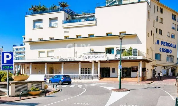Parking 12 m²