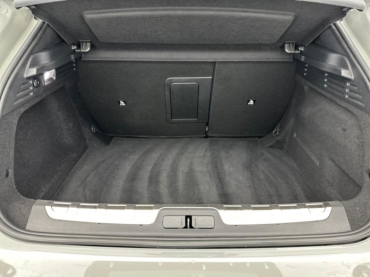 Ds Ds 4 puretech 180 eat8 cross rivoli — photo 6