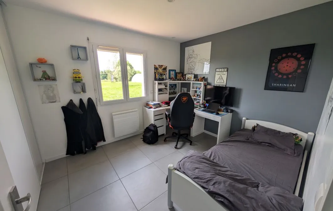 Photo 8