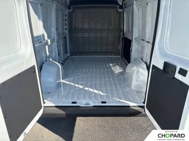 Citroën Jumper fgn diesel 140 ch l2h2 3.5t aut — photo 6
