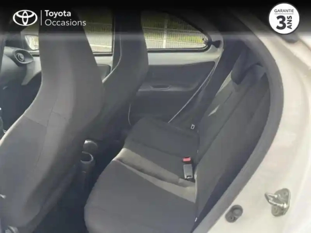 Toyota Aygo x 1.0 vvt-i 72ch dynamic my24 — photo 6