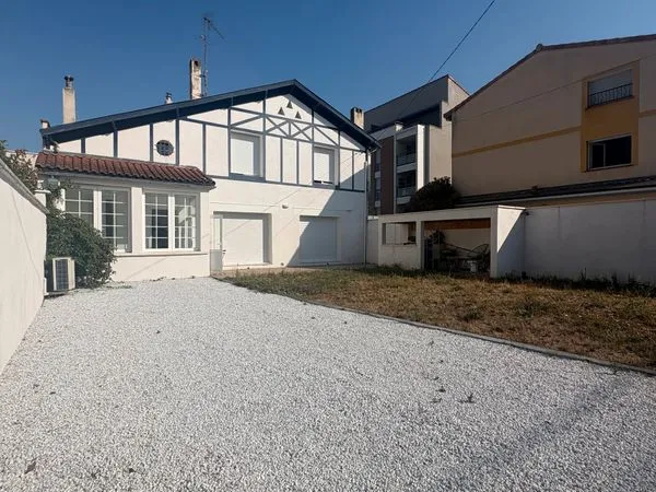 Maison style basque