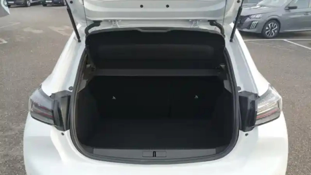 Peugeot 208 puretech 75 s&amp;s bvm5 — photo 27
