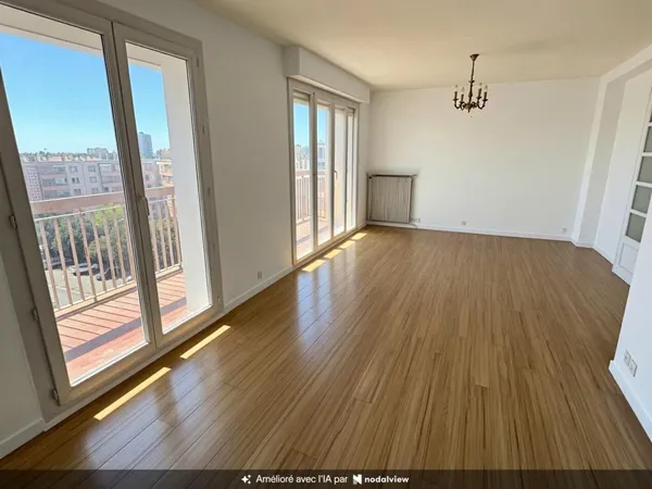 Marseille 9 DROMEL TYPE 3 /4 de 70 m2 AU 7 IEME ETAGE