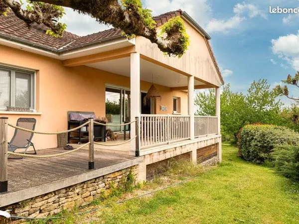 Pavillon 5 pièces 152 m²