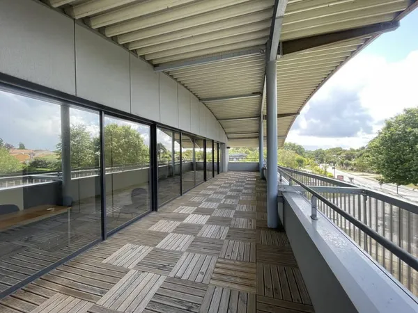Bureaux 186 m²