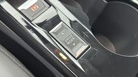 Peugeot 208 1.2 PureTech 100ch S&S Roadtrip — photo 19