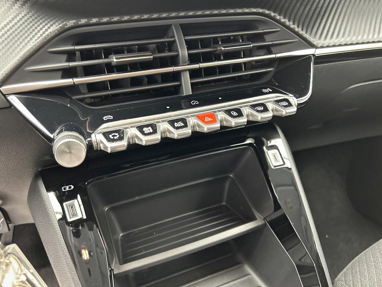 Peugeot 208 100 s&s bvm6 business — photo 22