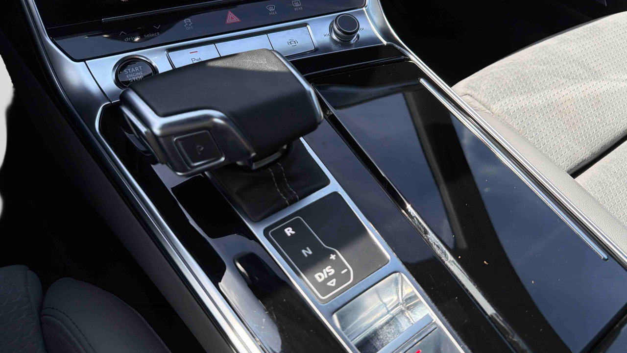 Audi A6 Avant 55 TFSIe 367 ch S tronic 7 Quattro — photo 25