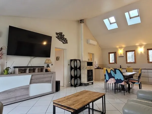 Maison 5 pieces 105 m2 arboré urgent