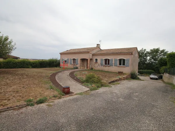 Maison année 2000 Type 4 au calme à 13 km d'Albi