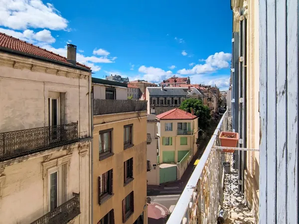 Rare grand T4 98m2 Quartier Comédie