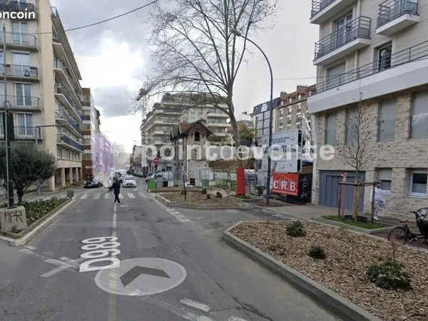 Local commercial 250 m²