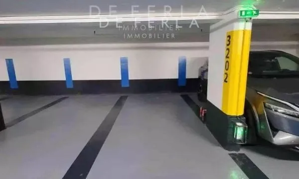 Parking 11 m²