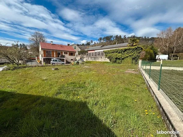 Terrain 798 m² LE CREUSOT