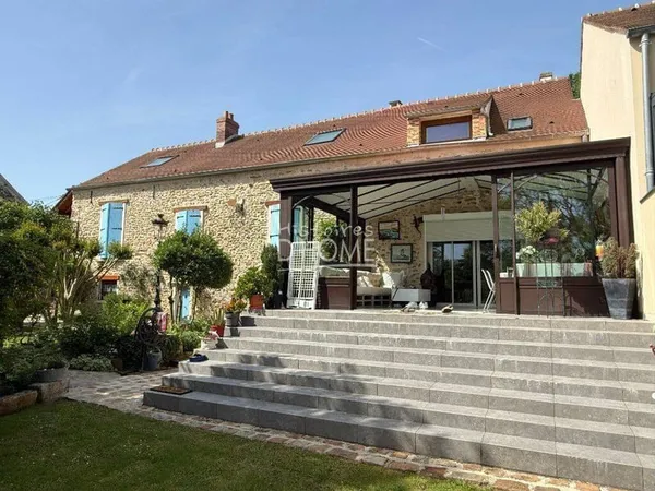 Maison 5 pièces 200 m²