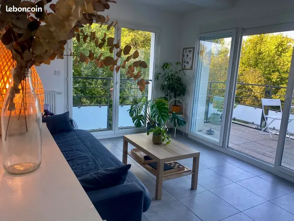Appartement 3 pièces 62 m2 Meximieux centre