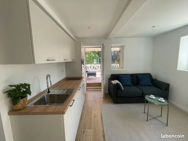 Studio meublé terrasse