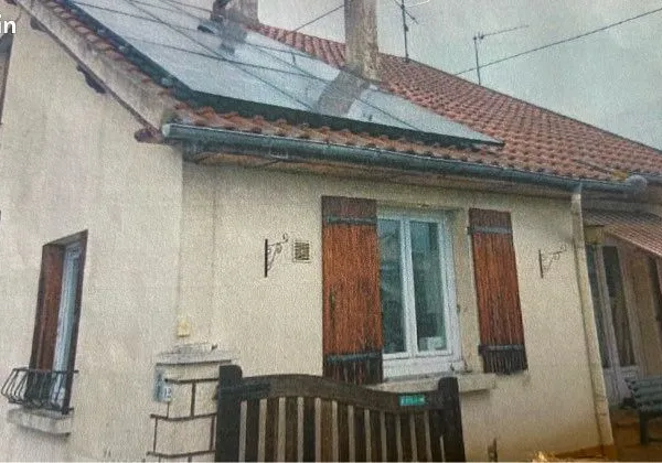 À vendre maison 3p 60m2 avec 1 étage, 2 chambre, garage, jardin, cours fermée avec dépendance