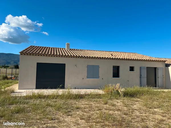 Location maison neuve de plein pied T4 située 8km au nord de Pertuis
