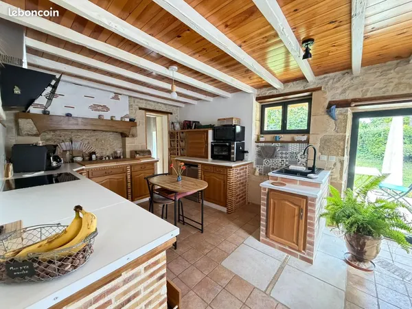 Maison 4 pièces 228 m²