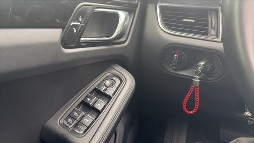 Porsche Macan 3.0 TDI V6 258 AWD PDK - S – 2014 – 135211 km – Diesel – Boîte Automatique — photo 14