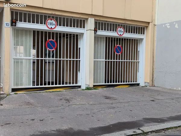 Location garage double Villeurbanne