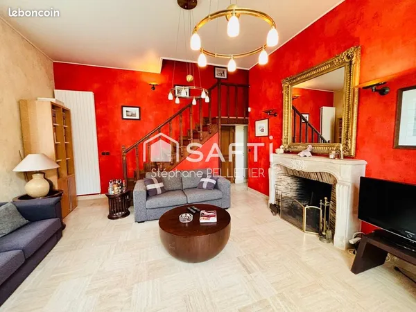 Propriété 10 pièces 245 m²