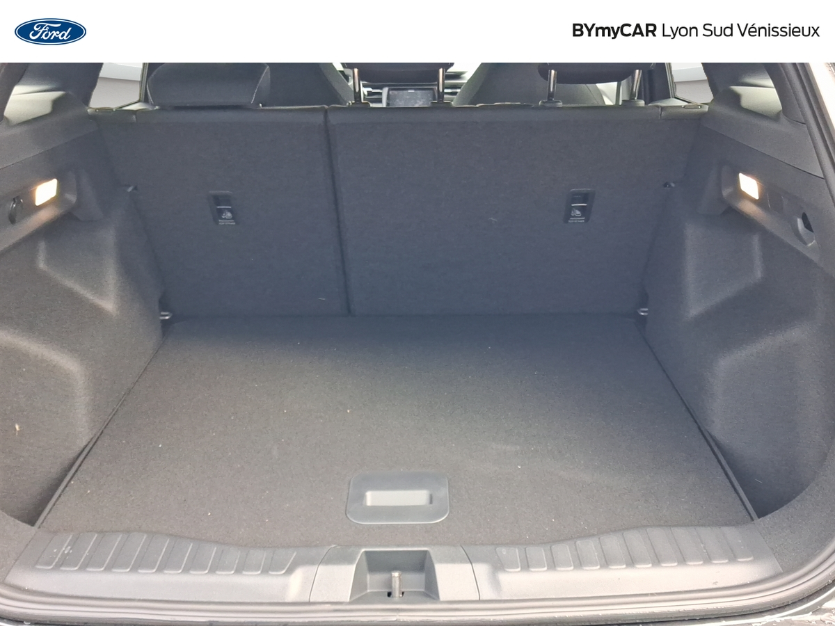 Ford Explorer RWD Standard Range 52 kWh 170 ch — photo 13