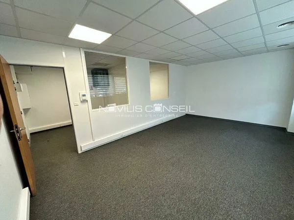 Bureau 43 m²