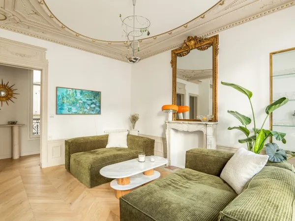 Loue appartement UNIQUEMENT au mois d'août 2026 - 54m² - Paris 9ème