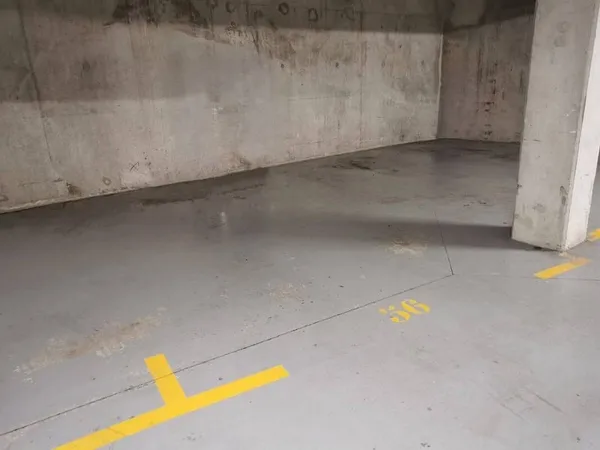 Parking 12 m²