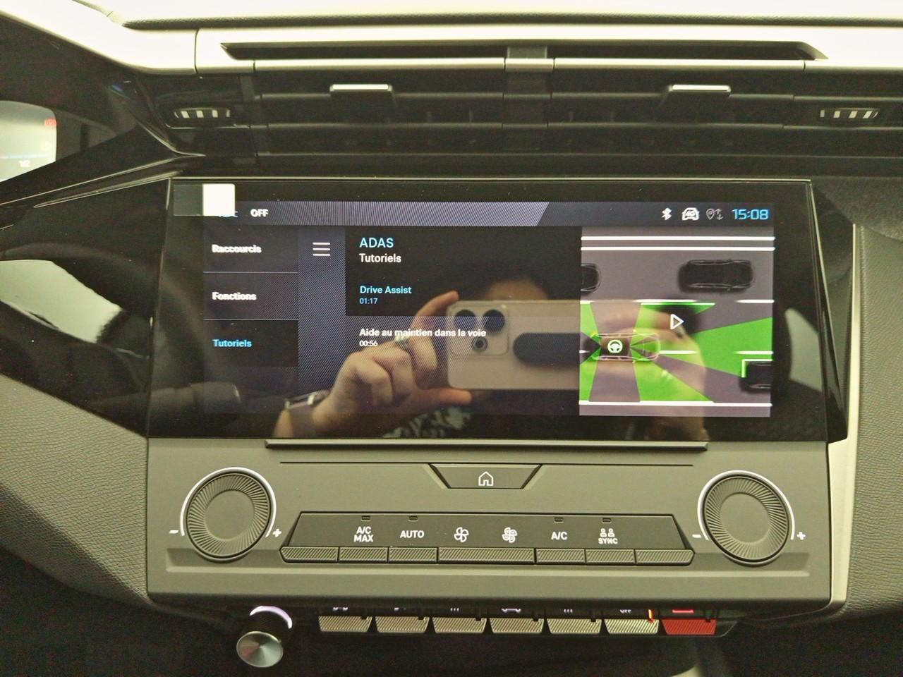 Peugeot 308 sw hybrid 145 e-dcs6 allure — photo 29