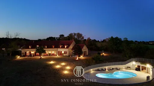 Propriété 11 pièces 588 m²