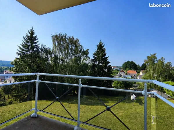 T3 lumineux avec balcon - 57 m² - Quartier Houvergarten à Creutzwald - Refait à neuf - Direct propri