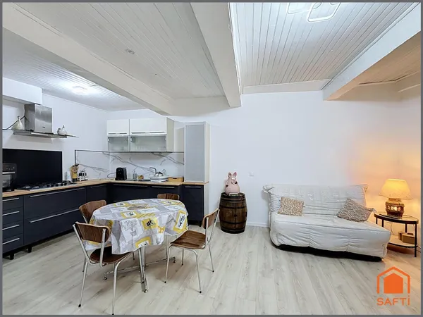 Maison de village de 78m² sur 2 étages totalement rénovée