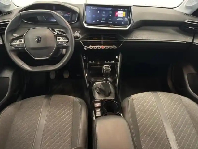 Peugeot 208 1.2 puretech 100ch s&amp;s active — photo 10